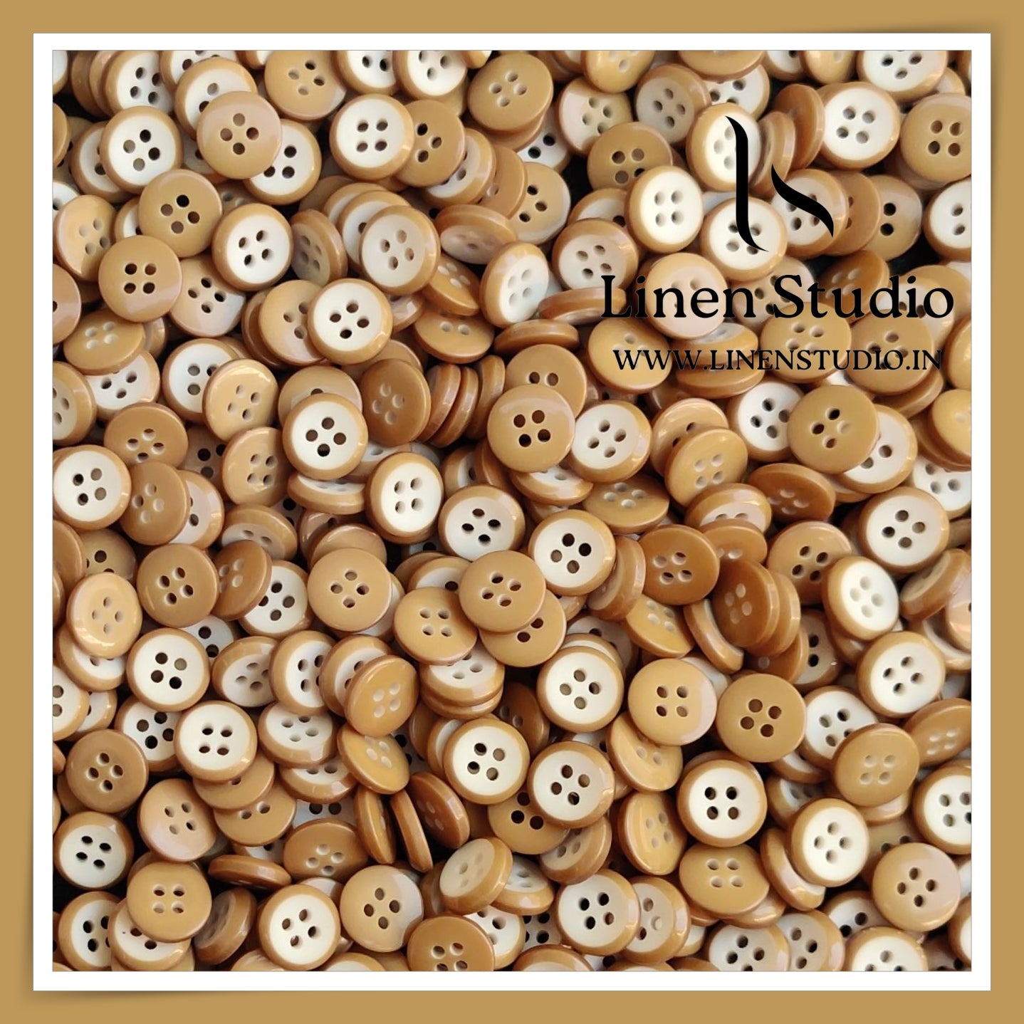 Round Rim 4 Hole Twin Colour Shirt Buttons - P34C SG033 18L