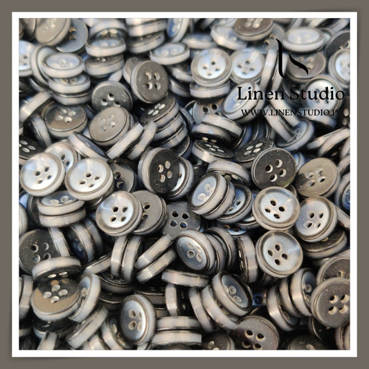 Round Rim 4 Hole Twin Colour Shirt Buttons - P34F SG003 18L