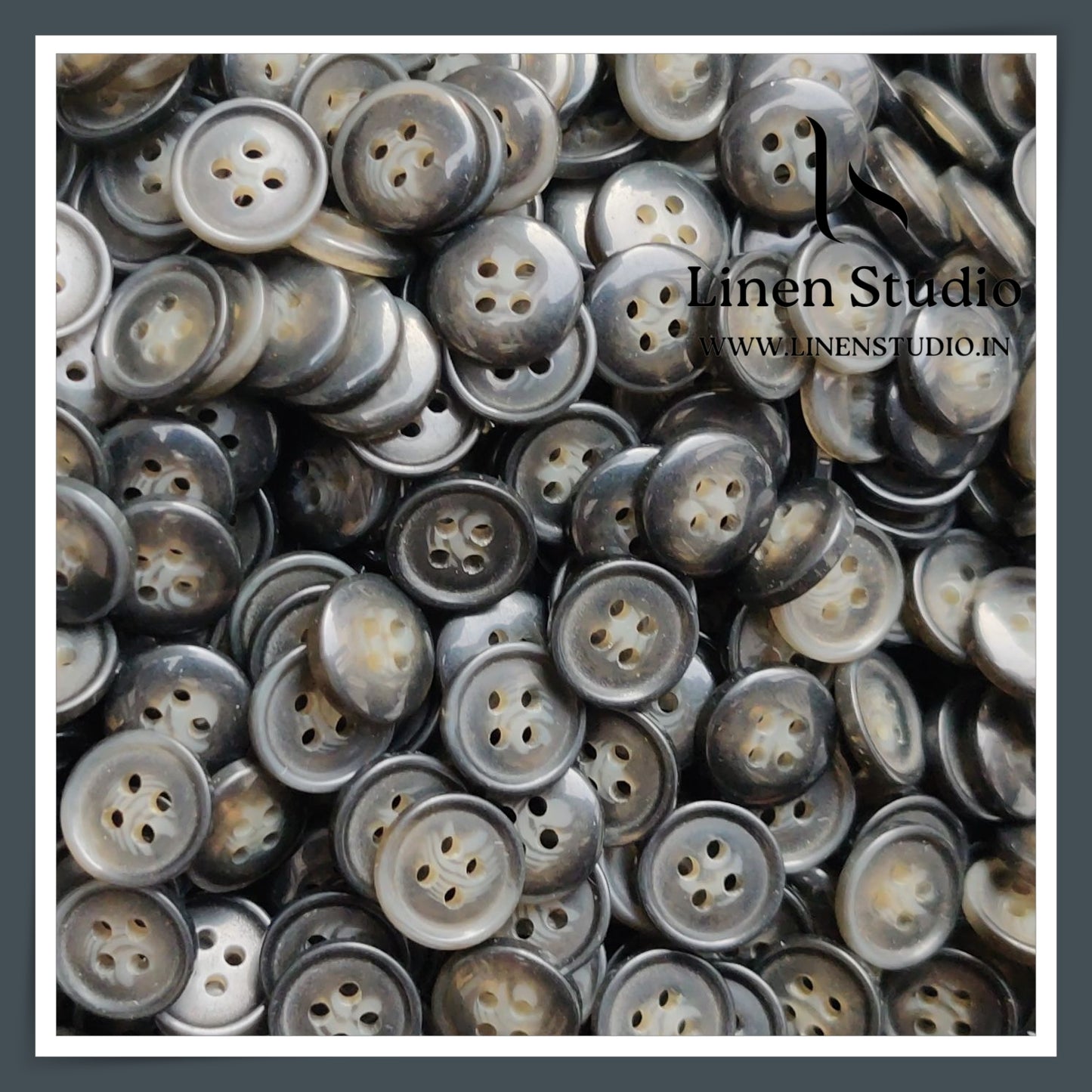 Round Rim 4 Hole Rod Shirt Buttons - P37J SG028 18L