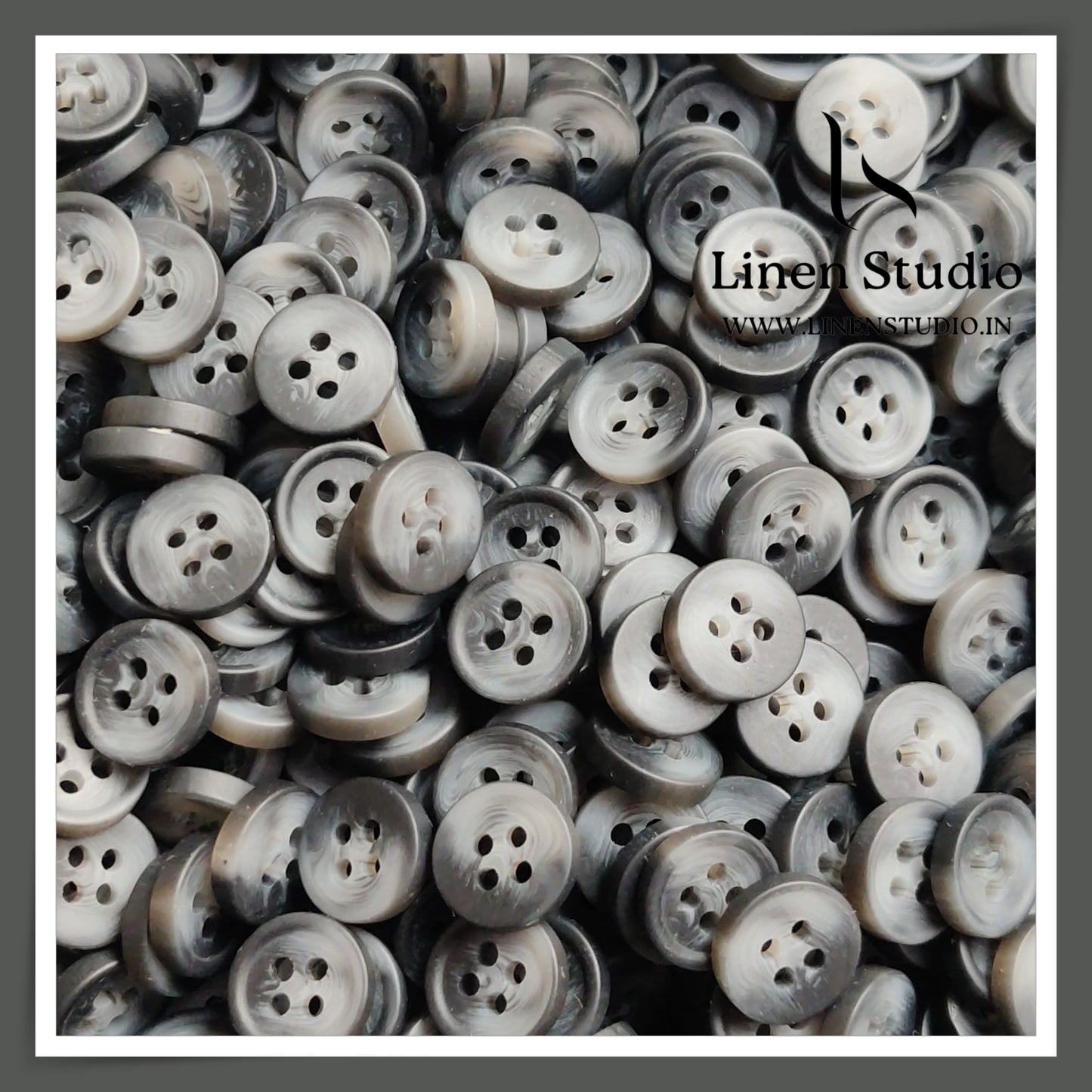 Round Rim 4 Hole Rod Shirt Buttons - P37K SG018 18L