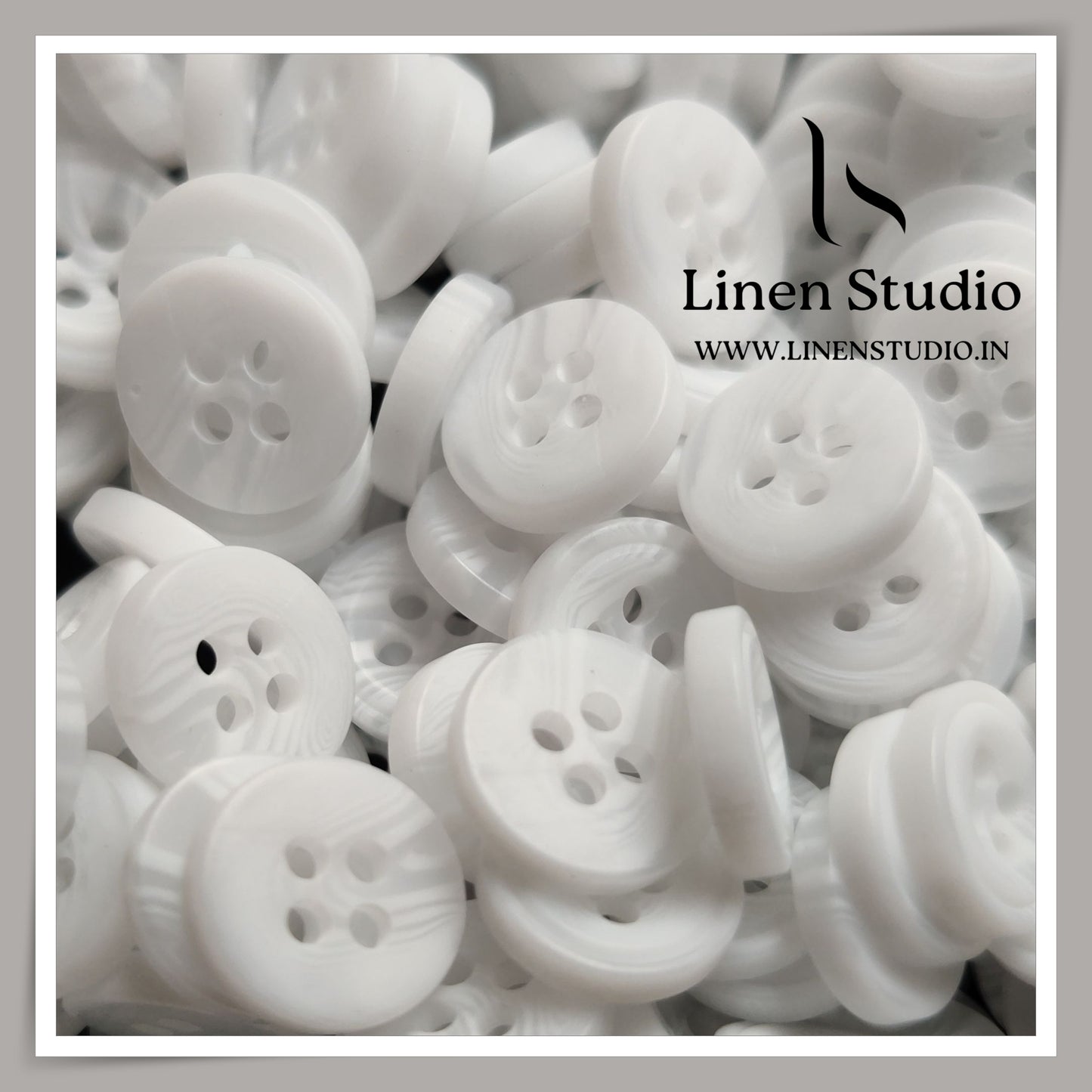 Round Rim 4 Hole Rod Shirt Buttons - P37K SG033 18L
