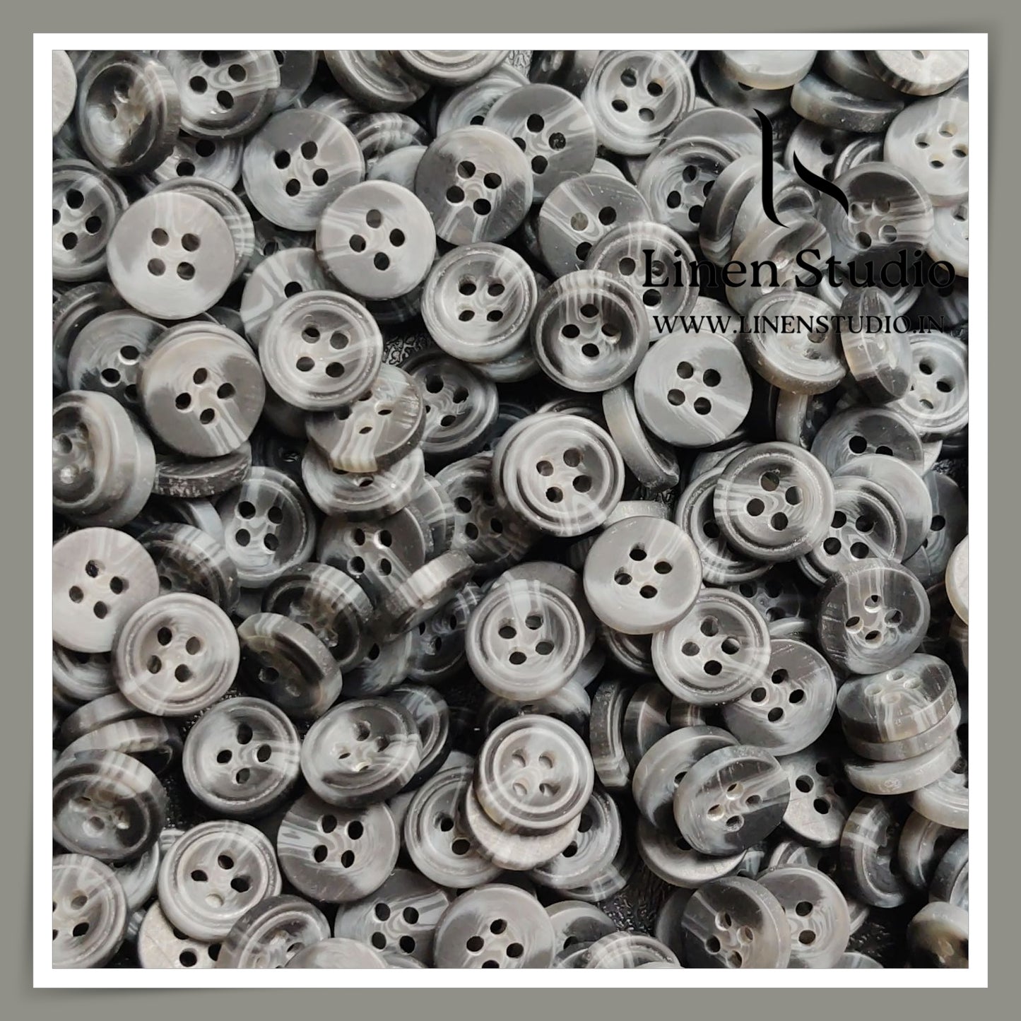 Round Rim 4 Hole Rod Shirt Buttons - P37K SG035 18L