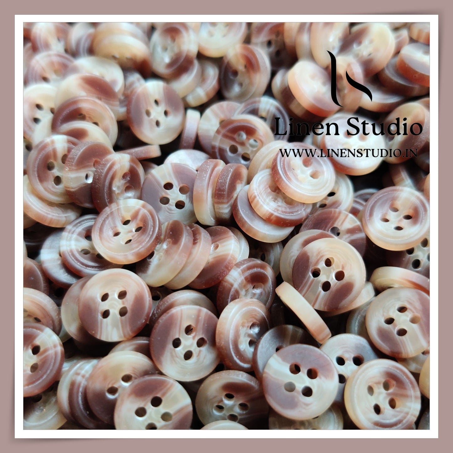 Round Rim 4 Hole Rod Shirt Buttons - P37K SG036 18L