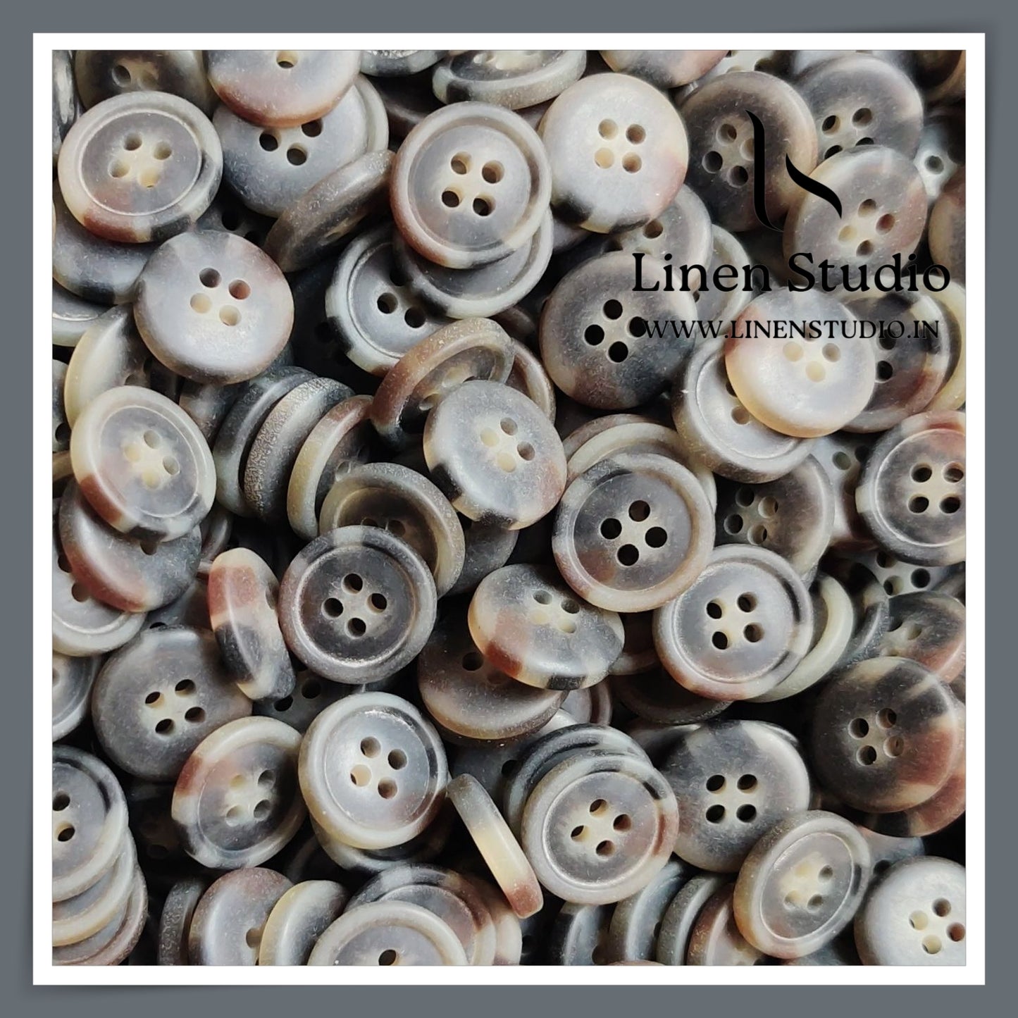 Round Rim 4 Hole Rod Shirt Buttons - P37 Lead-free SG002 24L