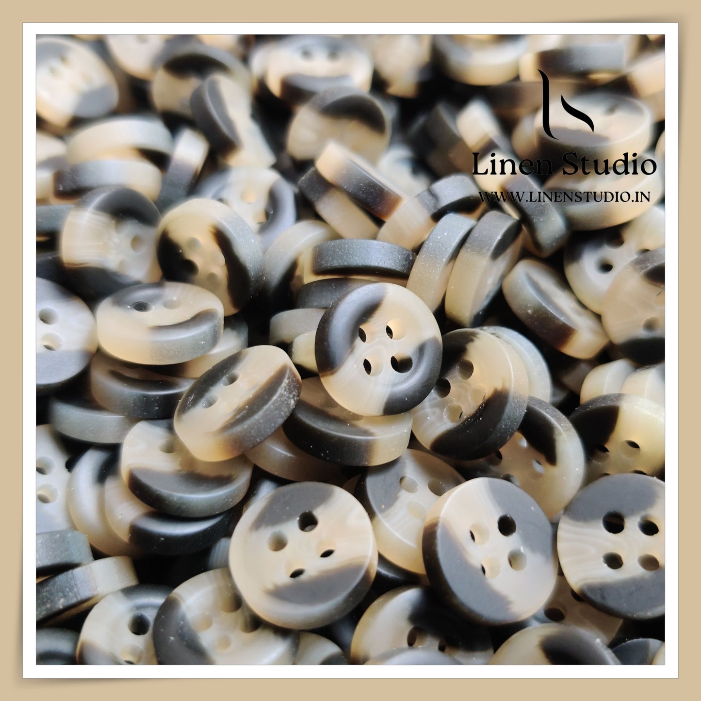 Round Rim 4 Hole Rod Shirt Buttons - P37 Lead free SG024 18L