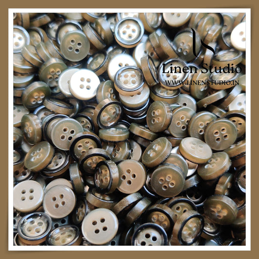 Round Rim 4 Hole Twin Colour Shirt Buttons - P80C 16L(1)