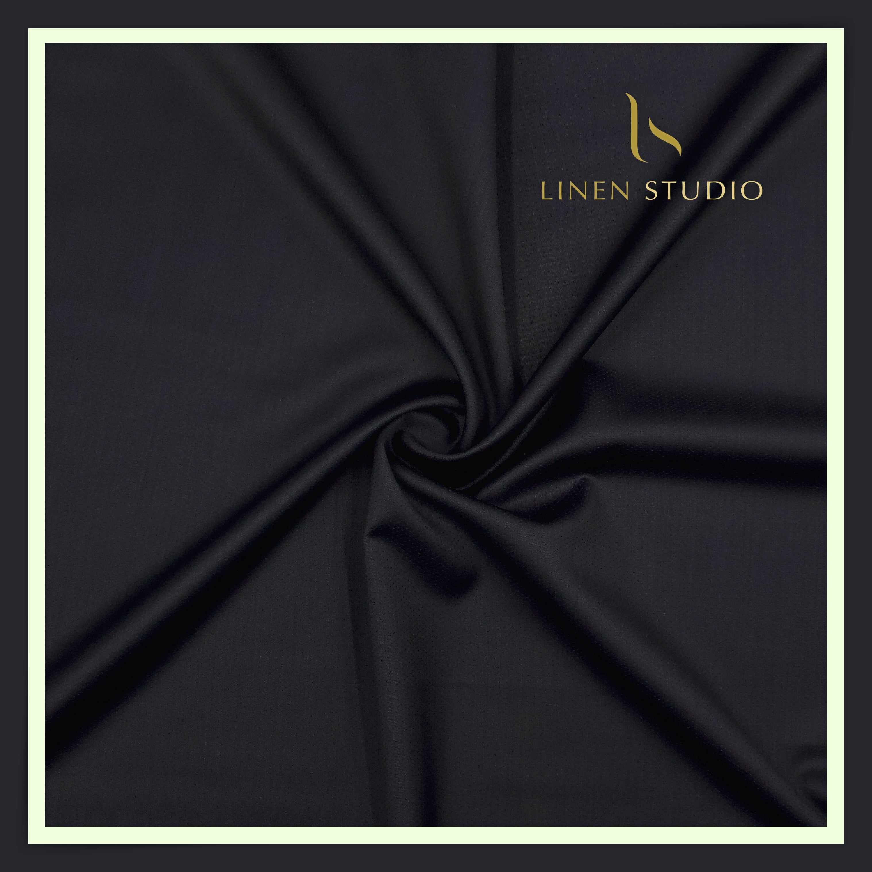 【美品】SHE Tokyo Gabriel Silk Wool size:38 Super 140's Australian Merino Wool by Vercelli - Japan Navy Dotted