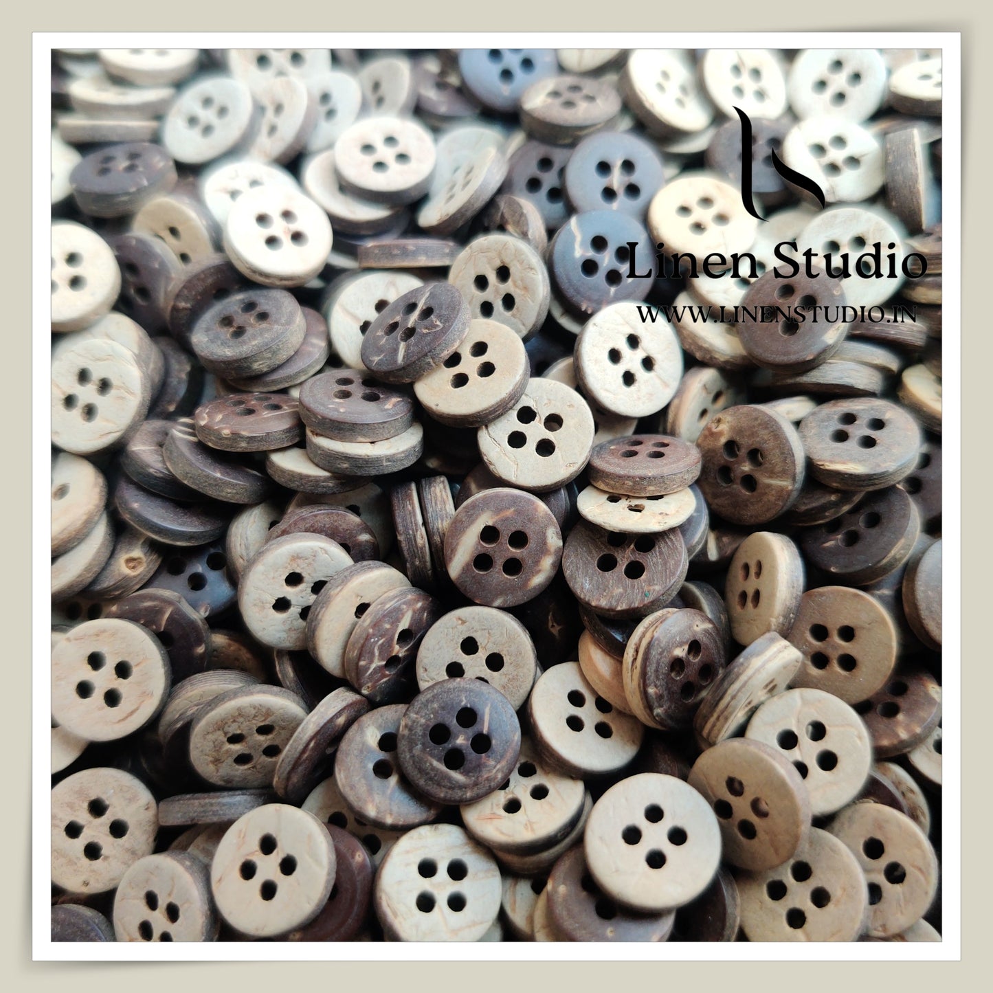 Round Rim 4 Hole Wood And Coconut Shirt Buttons - W01 SG001 14L