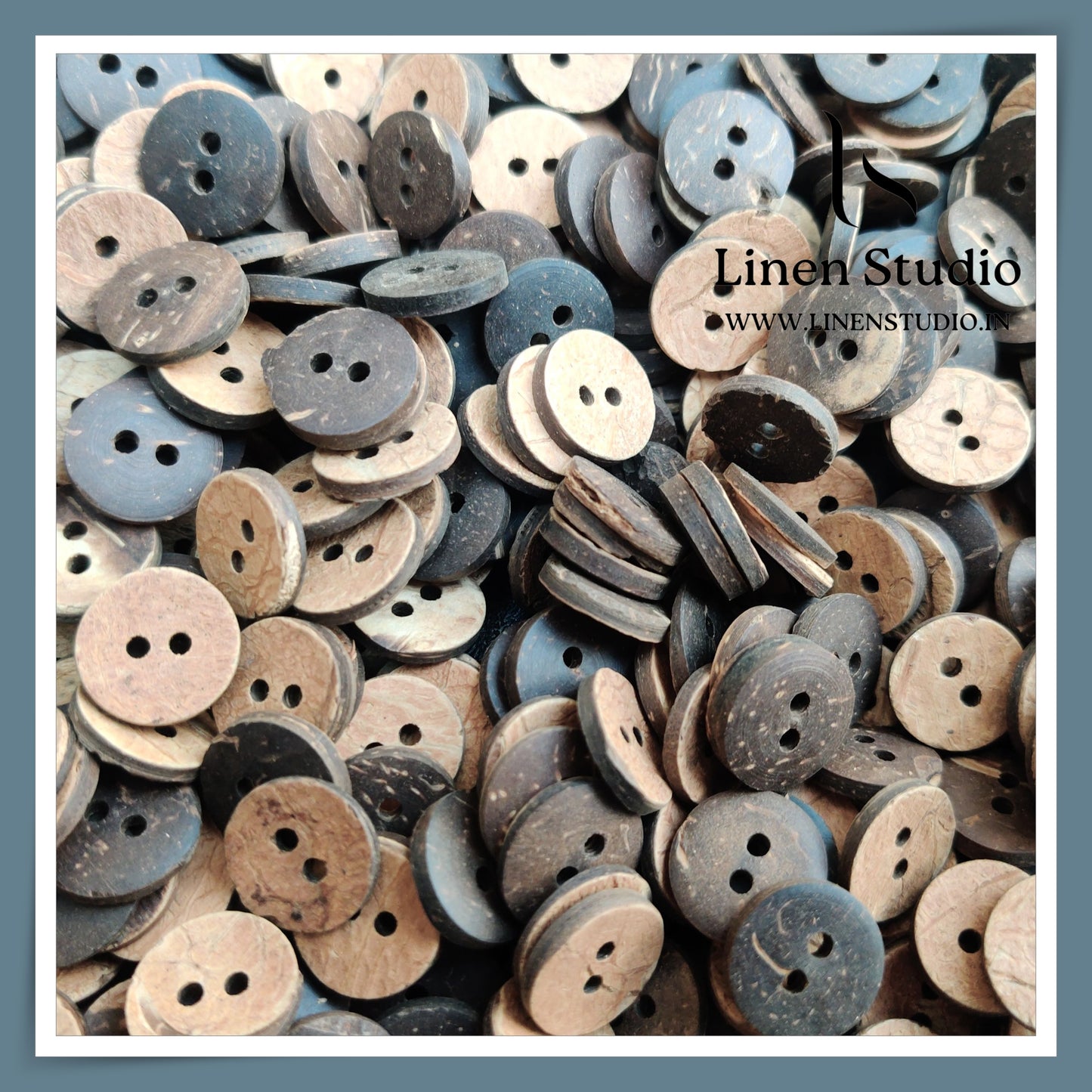 Round Rim 2 Hole Wood And Coconut Shirt Buttons - W01 SG039 24L(1)